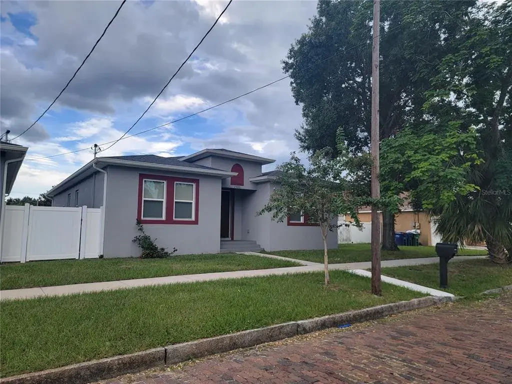 2930 W Chestnut Street, Tampa, FL, 33607