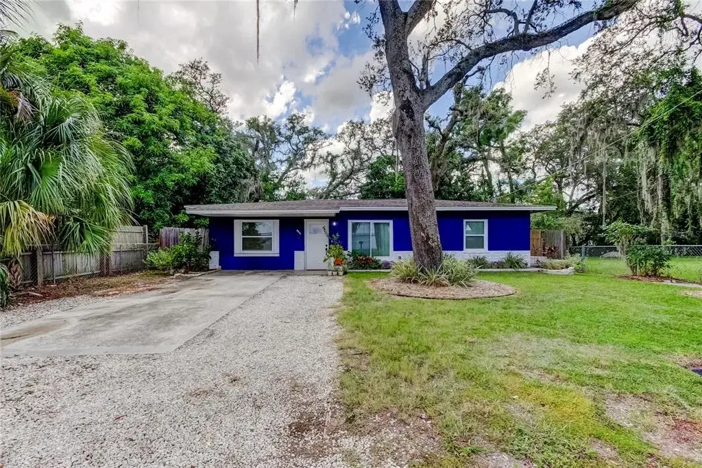 9516 N Tampa Street, Tampa, FL, 33612