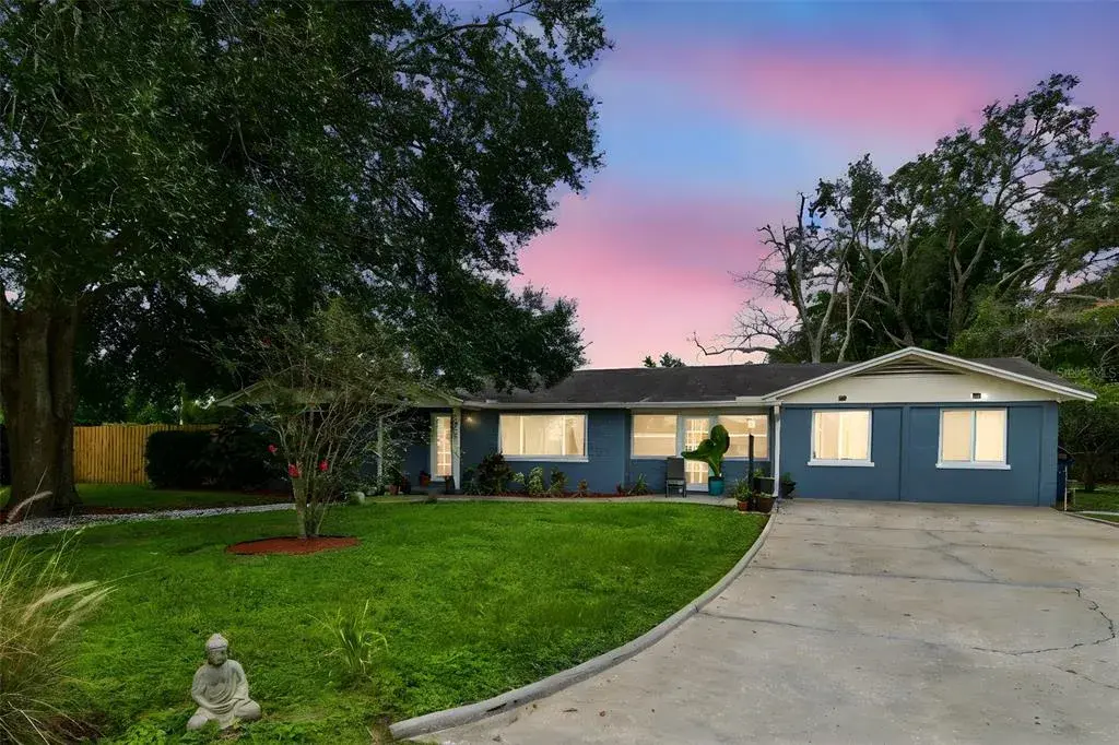 1402 W Bogie Drive, Tampa, FL, 33612