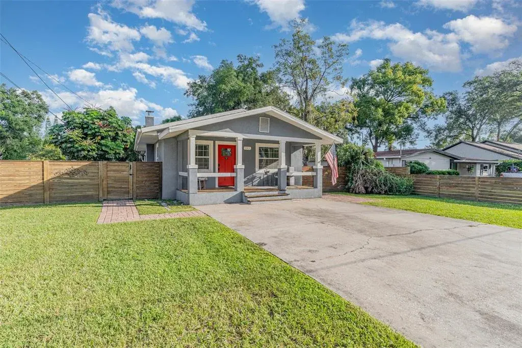 1202 E Caracas Street, Tampa, FL, 33603