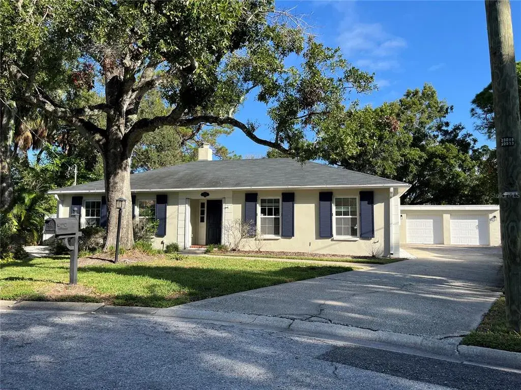 2301 S San Jose Circle, Tampa, FL, 33629