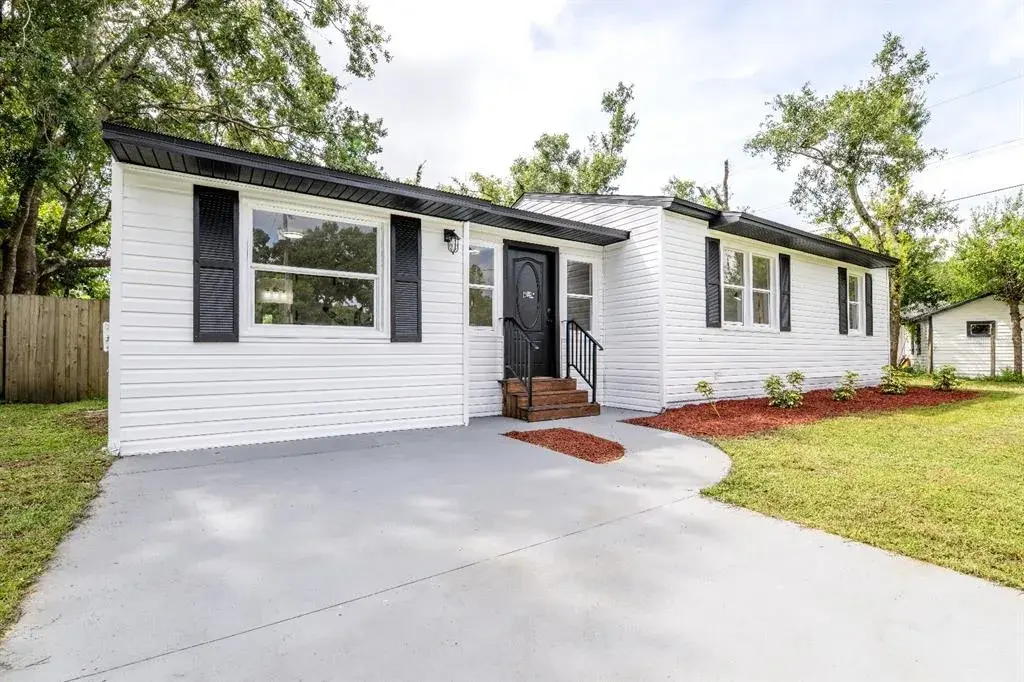 4903 W Bartlett Drive, Tampa, FL, 33603