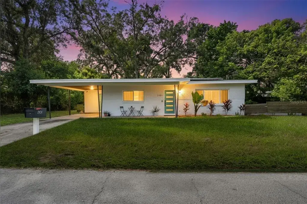2101 E Lambright Street, Tampa, FL, 33610