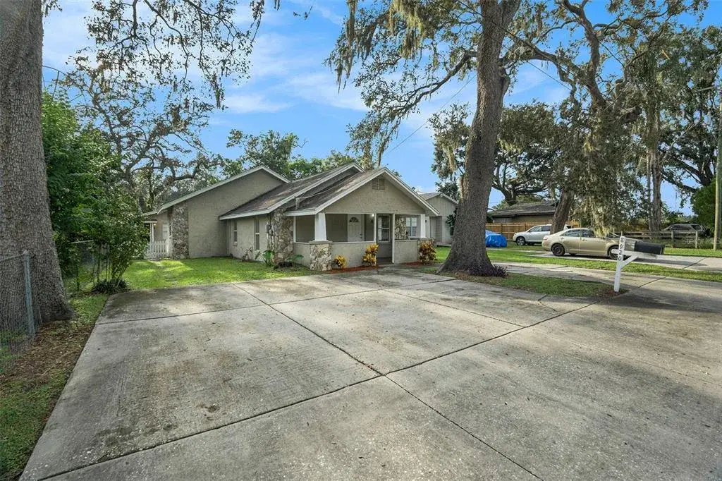 8920 N Dexter Avenue, Tampa, FL, 33604