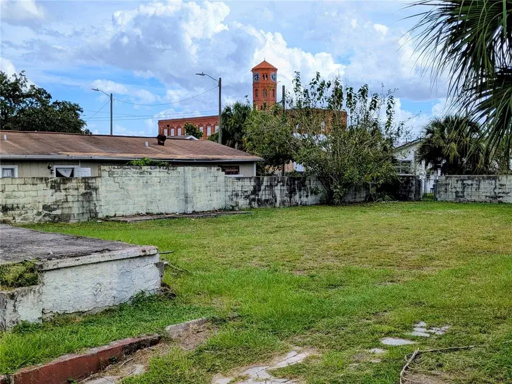 2114 W Beach Street, Tampa, FL, 33607