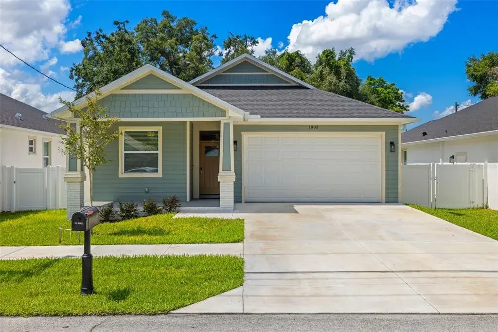 1803 E Powhatan Avenue, Tampa, FL, 33610