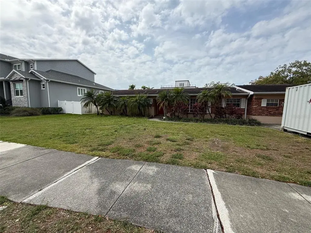 205 S Shore Crest Drive, Tampa, FL, 33609