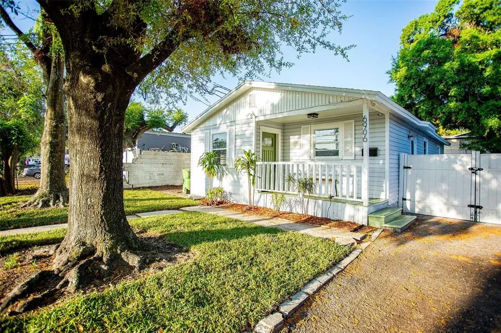 6906 N Central Avenue, Tampa, FL, 33604