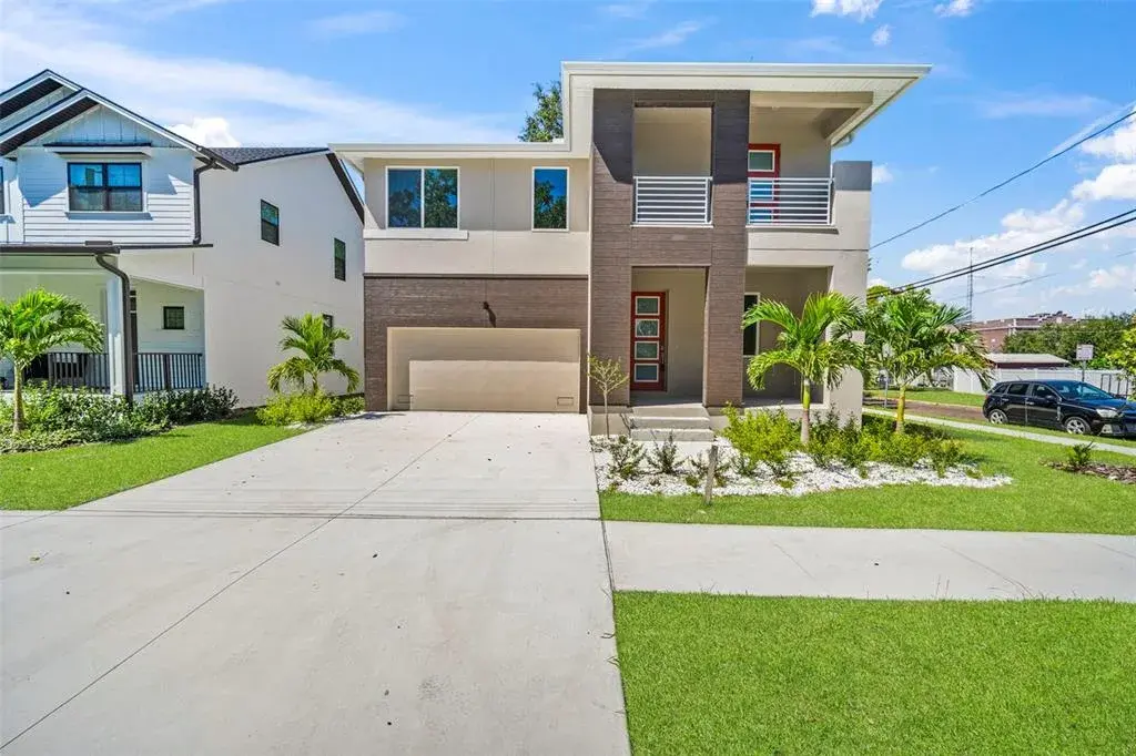 New Modern Elevation with balcony