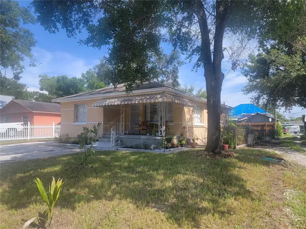 2105 W Saint Joseph Street, Tampa, FL, 33607