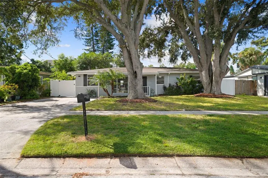 4420 W Wyoming Avenue, Tampa, FL, 33616