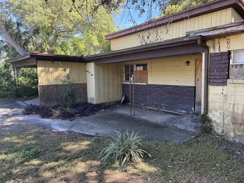 2116 W Hiawatha Street, Tampa, FL, 33604