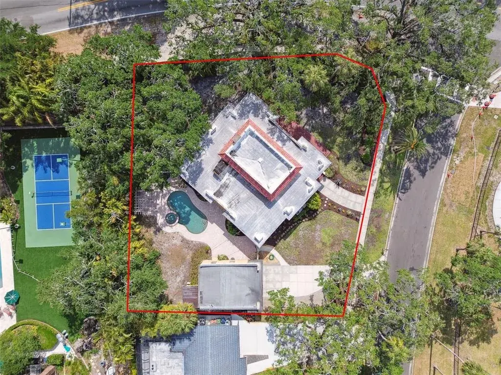 2710 N Dundee Street, Tampa, FL, 33629