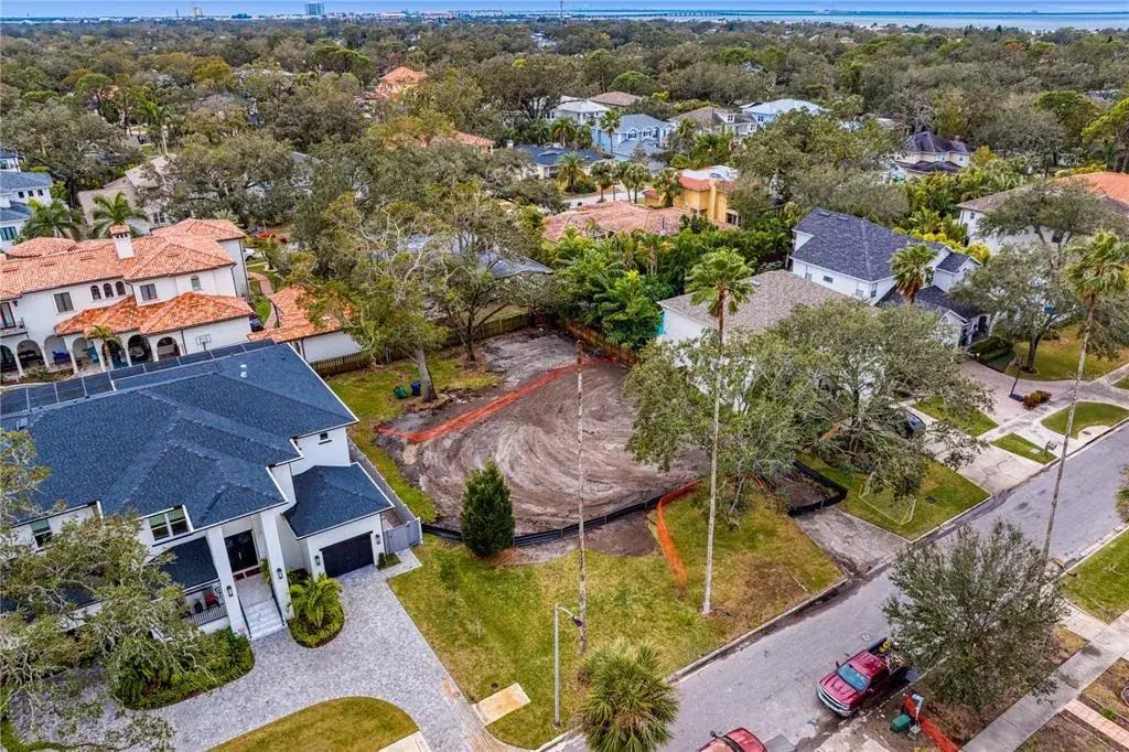 4610 W Lamb Avenue, Tampa, FL, 33629
