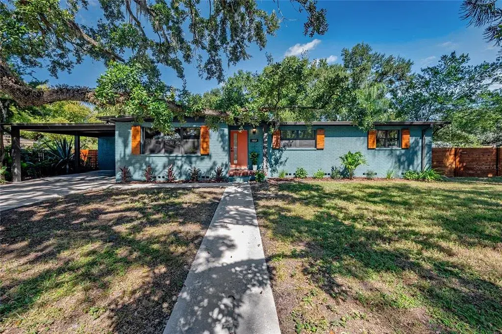1602 E Henry Avenue, Tampa, FL, 33610