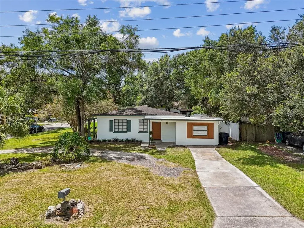 2211 E Hanna Avenue, Tampa, FL, 33610