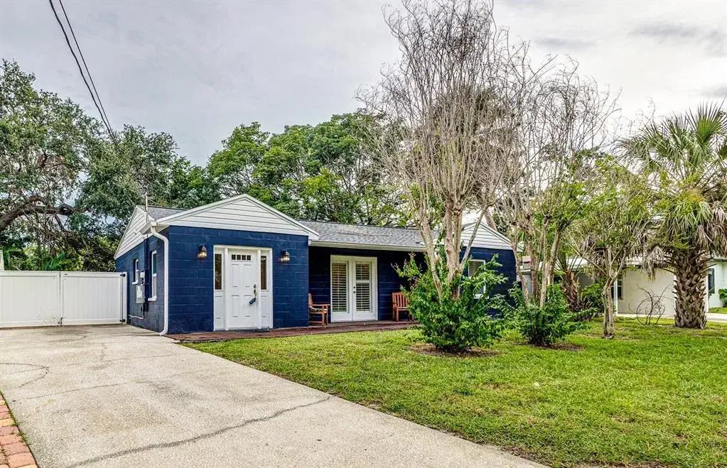 3002 W Meadow Street, Tampa, FL, 33611