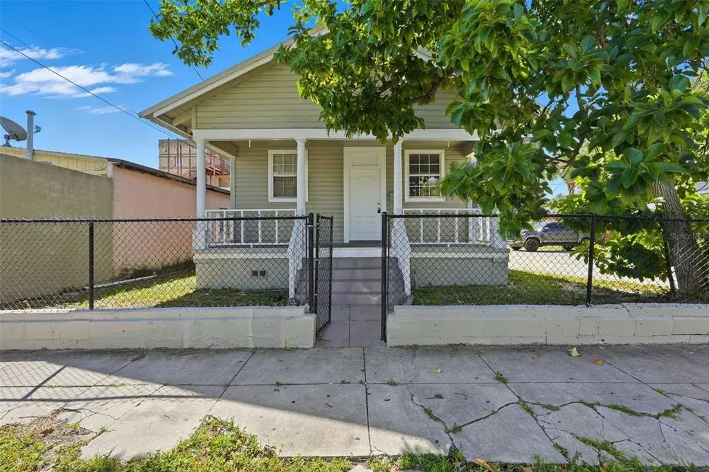 2310 W Arch Street, Tampa, FL, 33607