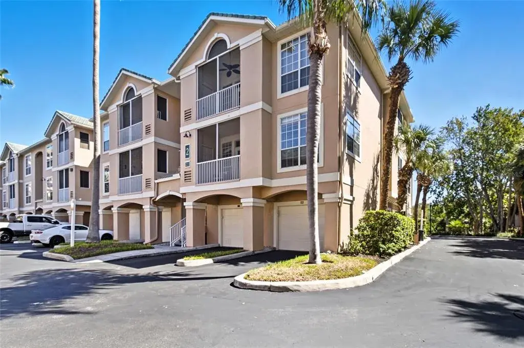 2212 Bay Club Circle Unit 2212, Tampa, FL, 33607