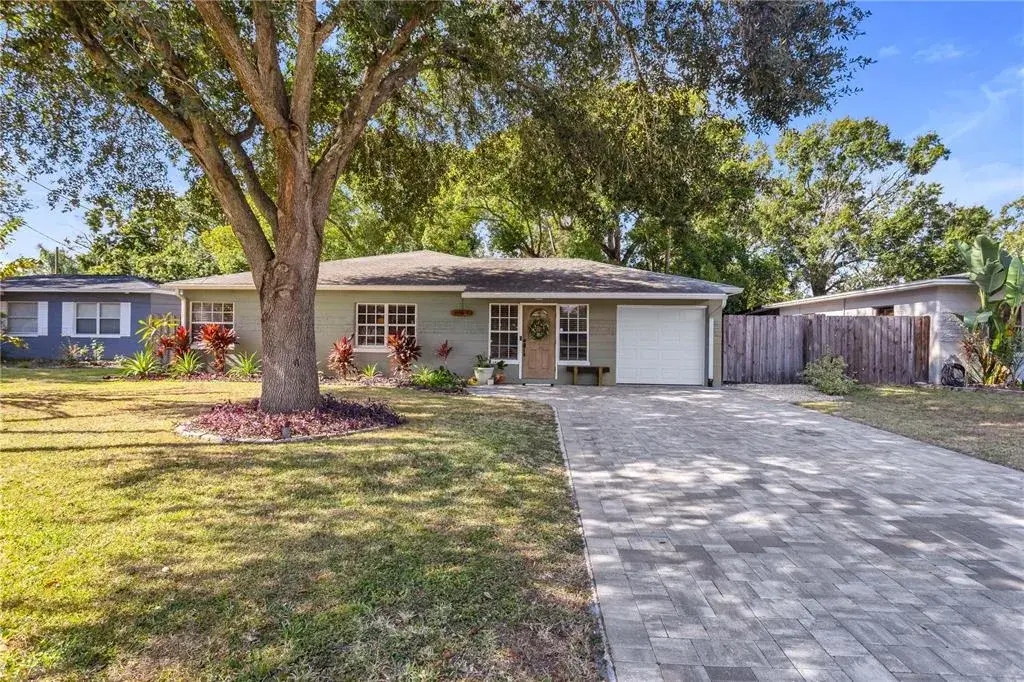 11104 N Teegreen Road, Tampa, FL, 33612