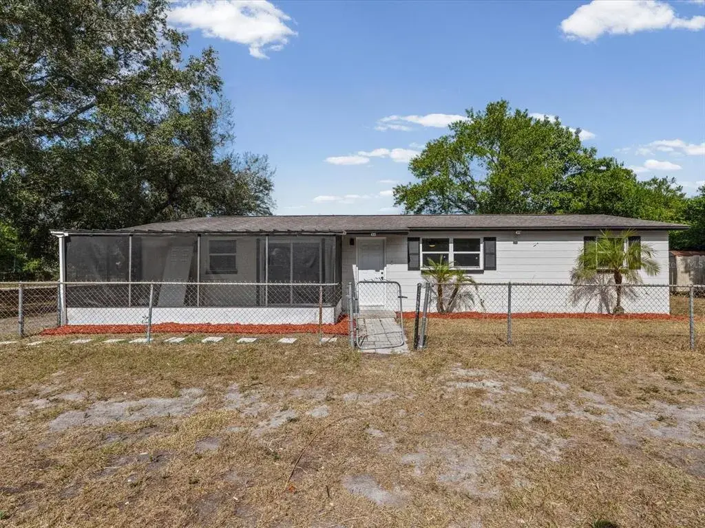 9902 W Club Lane, Tampa, FL, 33612