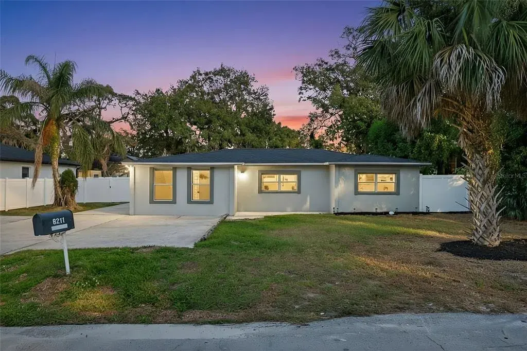 8211 N 18th Street, Tampa, FL, 33604