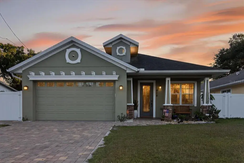 812 W Country Club Dr, Tampa, FL, 33612