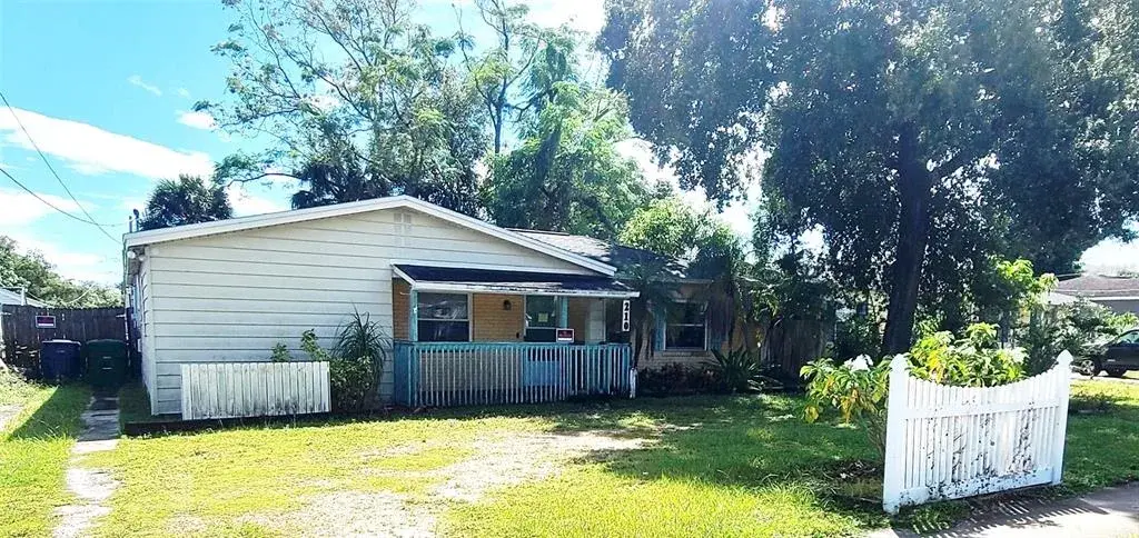 210 W Linebaugh Avenue, Tampa, FL, 33612