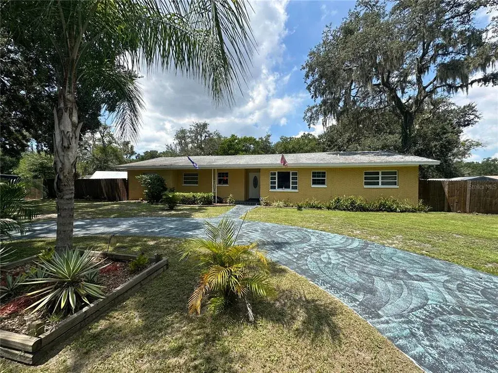 7202 N Center Drive, Tampa, FL, 33604