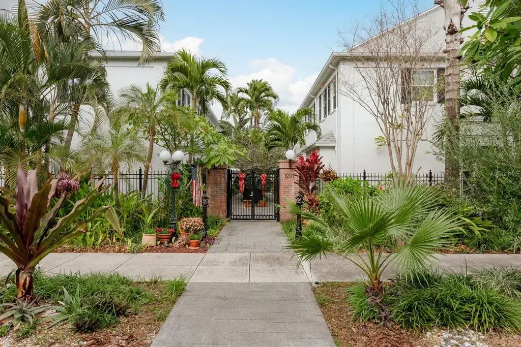 1201 W Horatio Street Unit G9, Tampa, FL, 33606