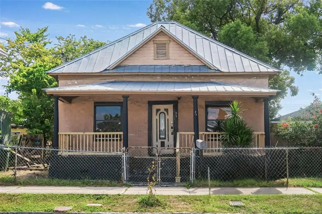 2730 W Main Street, Tampa, FL, 33607