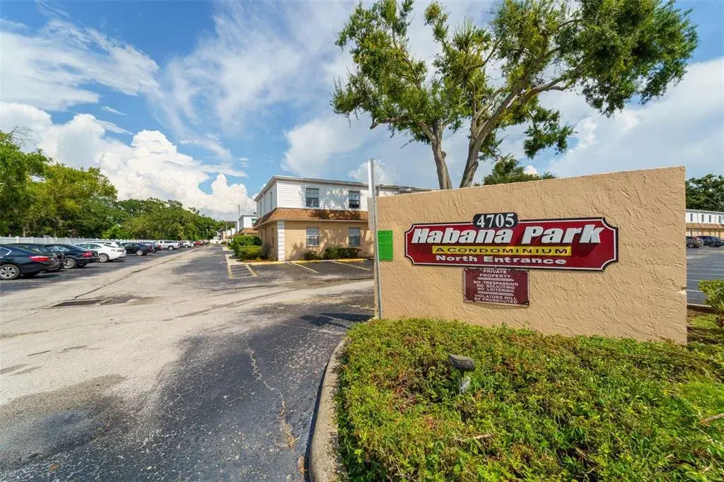 4708 Christa Court Unit 301, Tampa, FL, 33614