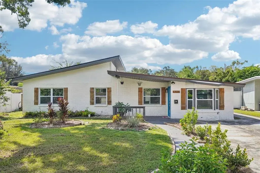 Welcome to 1706 W Jean St in Tampa Florida