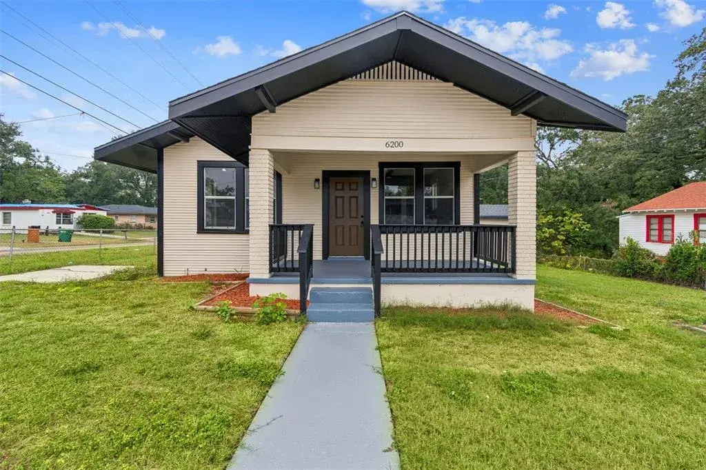 6200 N 37th Street, Tampa, FL, 33610