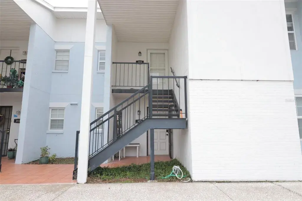 3821 N Oak Drive Unit J22, Tampa, FL, 33611