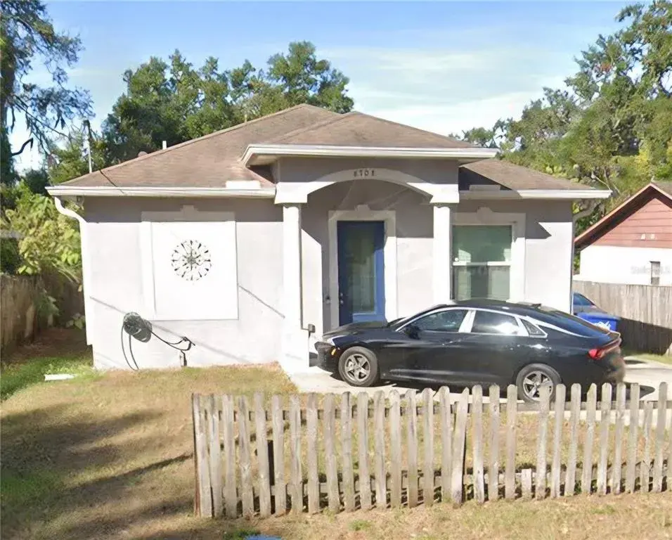 8708 N Orangeview Avenue, Tampa, FL, 33617