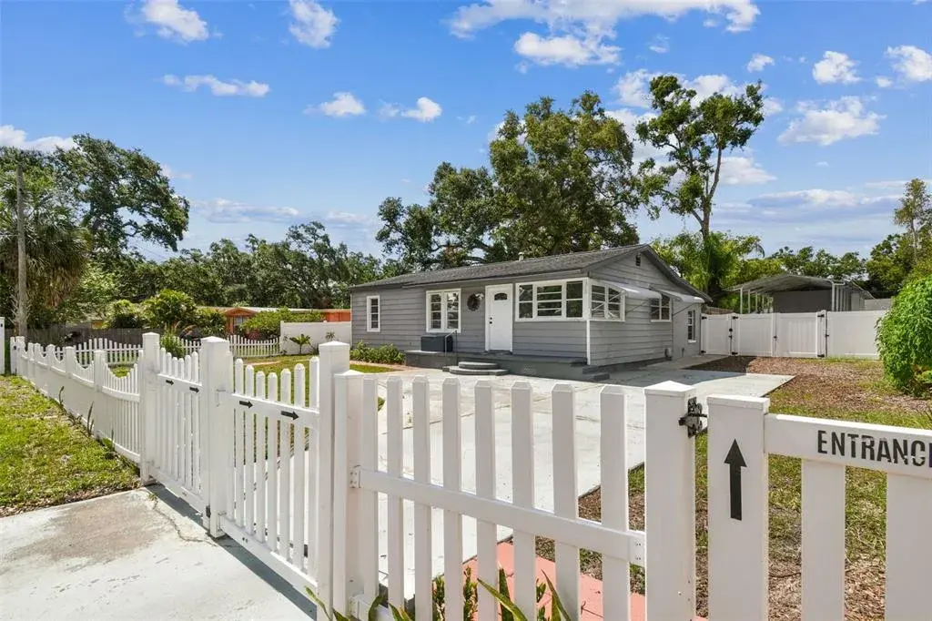 1510 W Powhatan Avenue, Tampa, FL, 33603