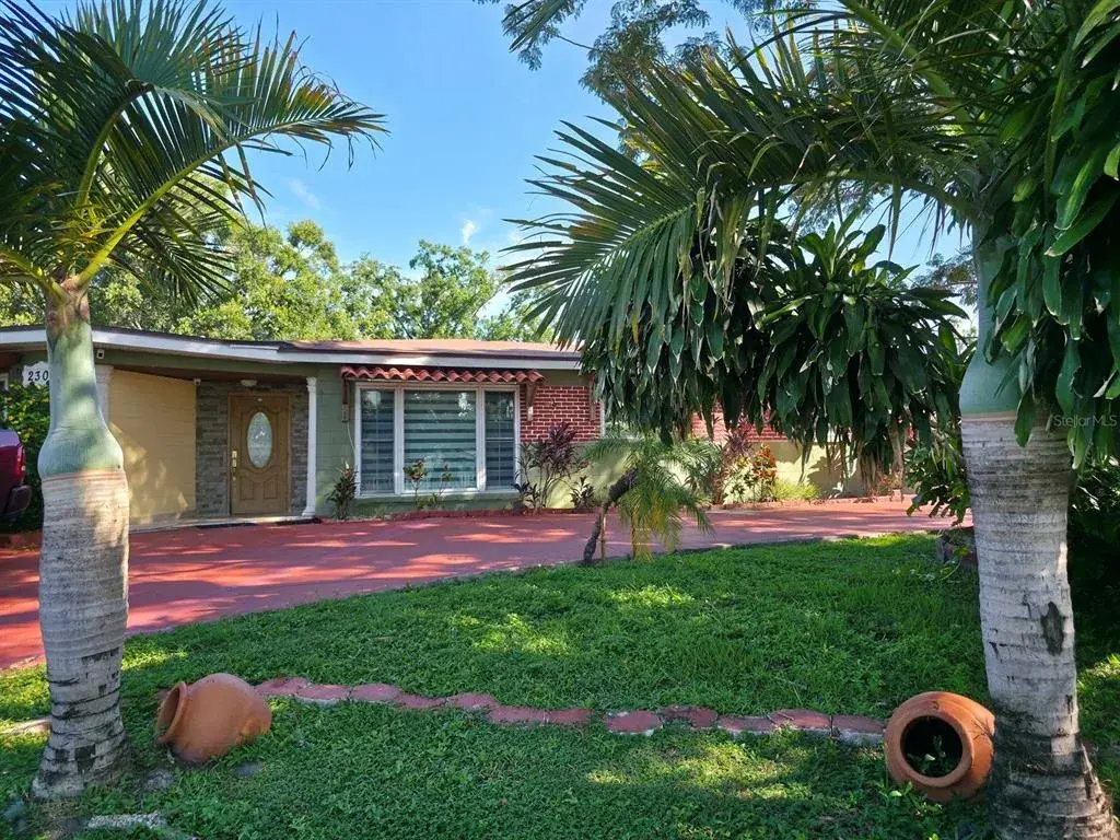 2301 W Robson Street, Tampa, FL, 33604