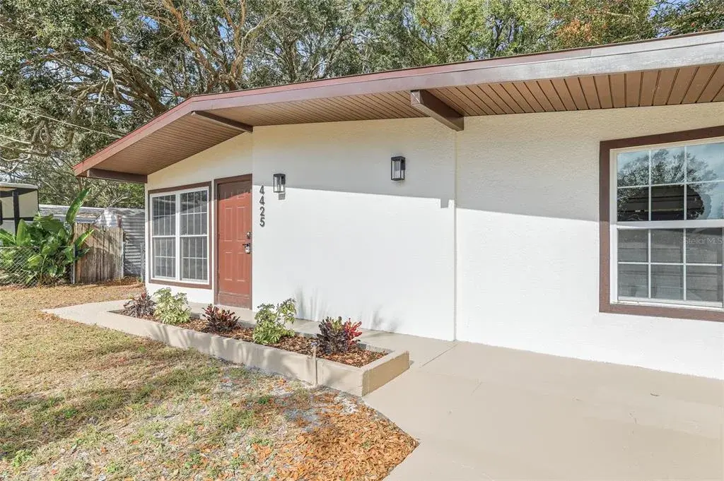 4425 W Bay Avenue, Tampa, FL, 33616