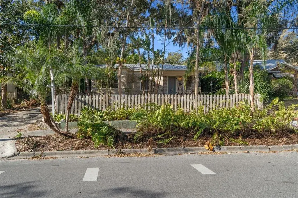 1409 E Park Circle, Tampa, FL, 33604