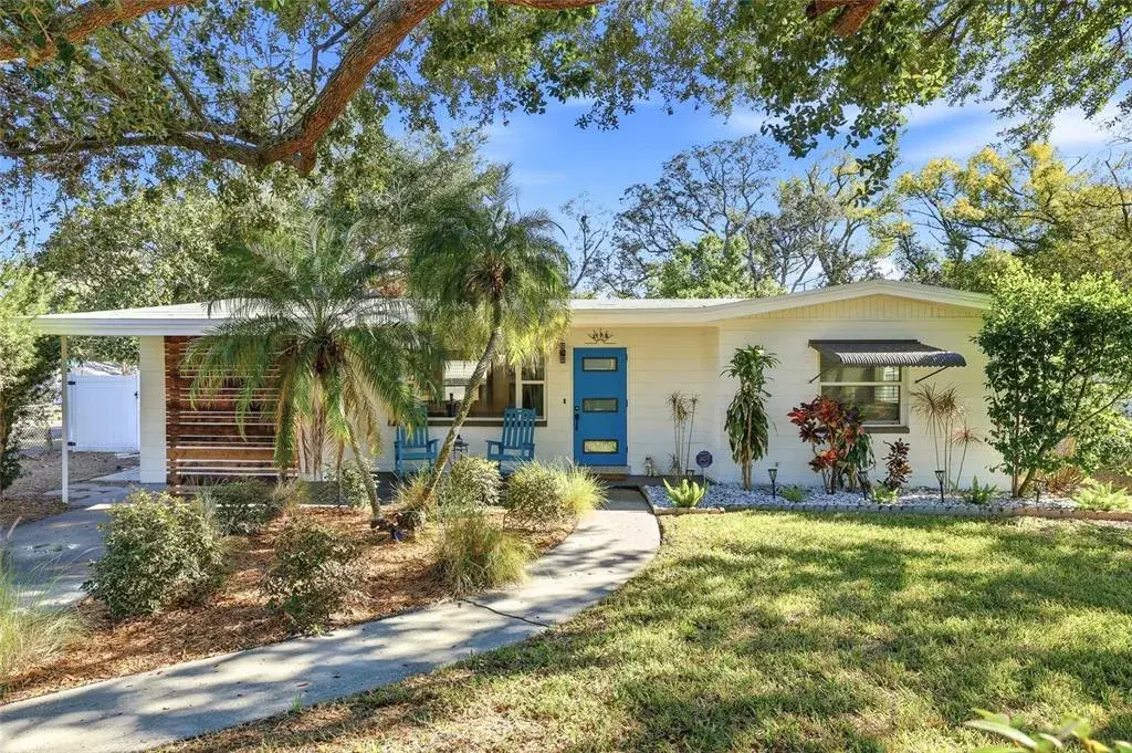 2102 W Kirby Circle, Tampa, FL, 33604