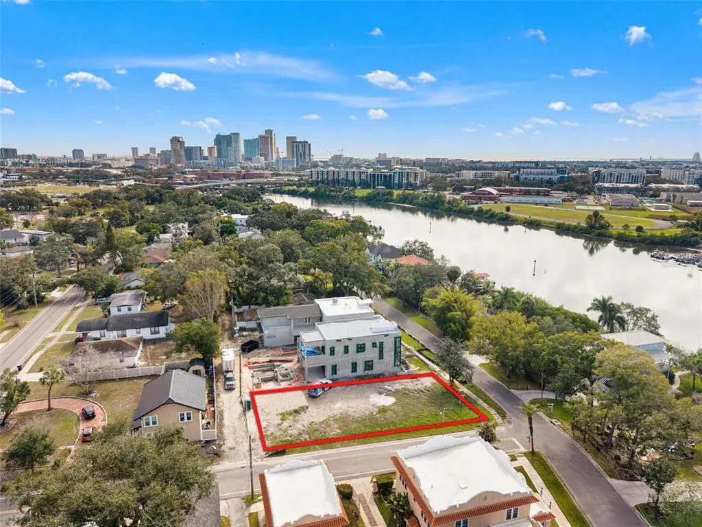2313 N Riverside Drive, Tampa, FL, 33602