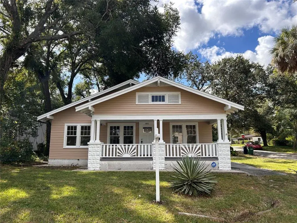 801 E Hollywood Street, Tampa, FL, 33604