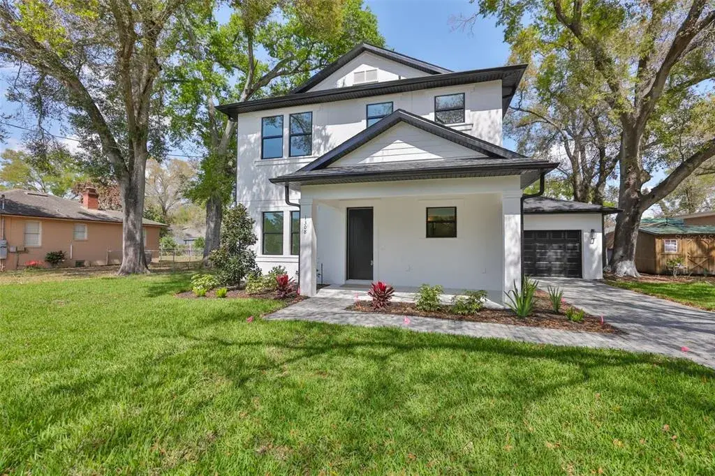 1308 E Caracas Street, Tampa, FL, 33603
