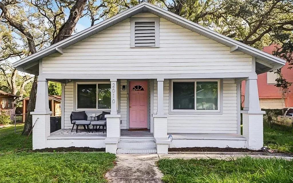 2010 E Ida Street, Tampa, FL, 33610