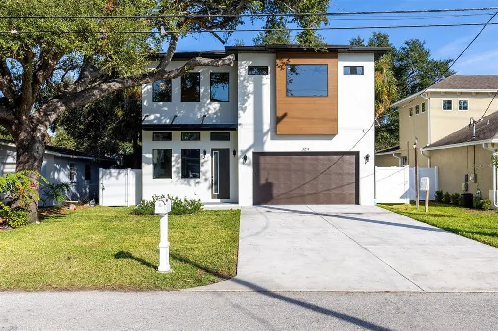 3211 W Ballast Point Boulevard, Tampa, FL, 33611