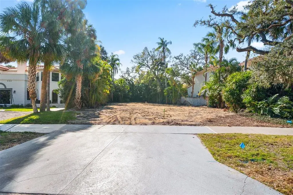 808 S Bayside Drive, Tampa, FL, 33609