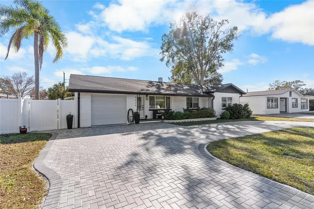 4424 W Bay Court Avenue, Tampa, FL, 33611