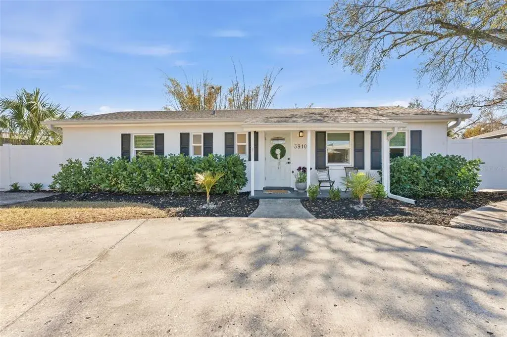 3910 W Paxton Avenue, Tampa, FL, 33611
