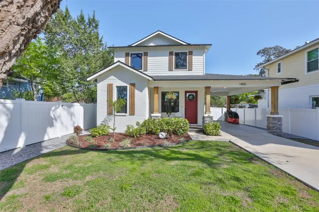 1806 E Caracas Street, Tampa, FL, 33610